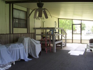 36401 5 Acre Ln, Zephyrhills, FL 33541 - photo 6