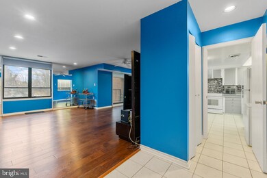 Elmont Condominium unit 321, Baltimore, MD 21215 - photo 3