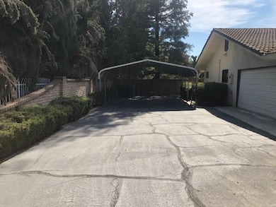 5478 E Butler Ave, Fresno, CA 93727 - photo 5