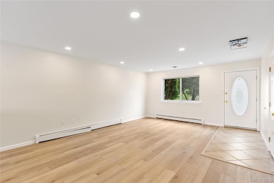 221 Tamerisk Ln, New Windsor, NY 12553 - photo 6