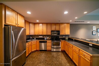 1015 Barret Ave unit 2, Louisville, KY 40204 - photo 6
