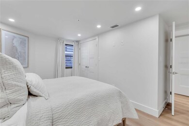 5611 Gulf of Mexico Dr unit 1, Longboat Key, FL 34228 - photo 6