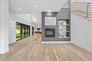 208 W 31st St, Houston, TX 77018 - photo 4