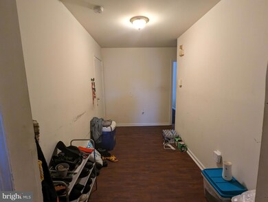 1022 N Carey St, Baltimore, MD 21217 - photo 5