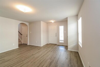 1501 Dove Cir, Ennis, TX 75119 - photo 3