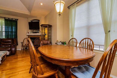 807ECrystalAveNixa-5DiningRoom