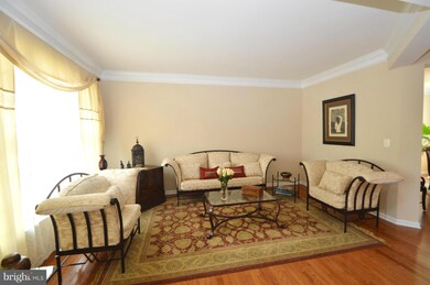 42349 Friendship St, Chantilly, VA 20152 - photo 6