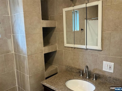 493 Engle St unit 2, Englewood, NJ 07631 - photo 6