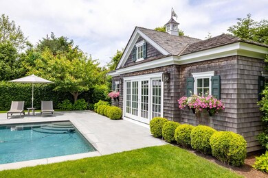 Pool Cabana