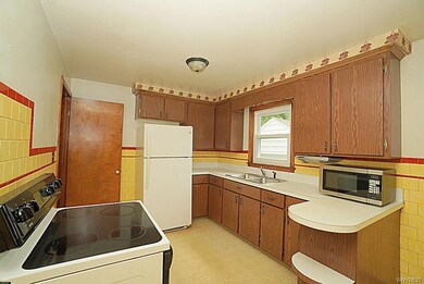 1434 Weaver Pkwy, North Tonawanda, NY 14120 - photo 6