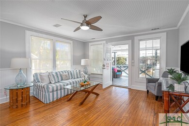 Upstairs - Unit 3 3BR/3BA with Large Screened Porc