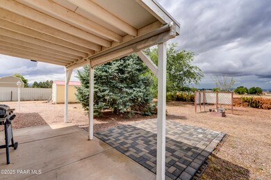 24240 N Bourbon Aly, Paulden, AZ 86334 - photo 3