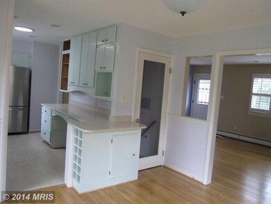 6704 Moly Dr, Falls Church, VA 22046 - photo 7