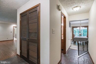 23269 Piney Wood Cir, California, MD 20619 - photo 6