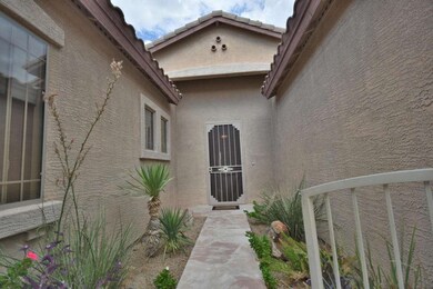 2906 W SENTINEL ROCK RD