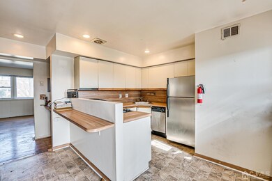 199 Evergreen Rd unit 11A, Edison, NJ 08837 - photo 6