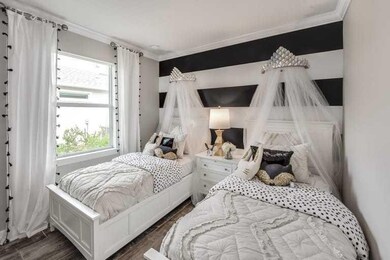 Pinnacle model rep secondary bedroom 2