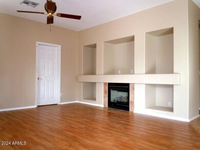 2) 46535-66975bdb983a9