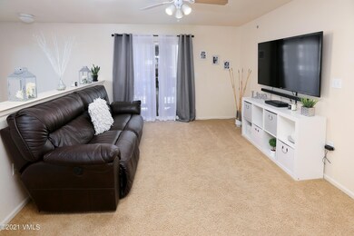 127_Jules_f201_living_1