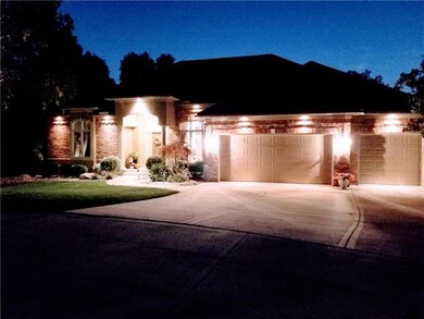 9658 Redbud Ln, Lenexa, KS 66220 - photo 4