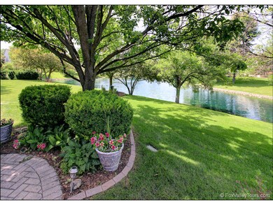 977 Wellington Cir, Aurora, IL 60506 - photo 5