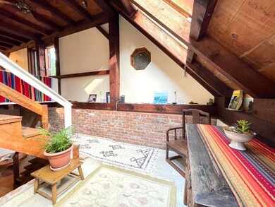 10 Briarwood Ln, Vineyard Haven, MA 02568 - photo 3