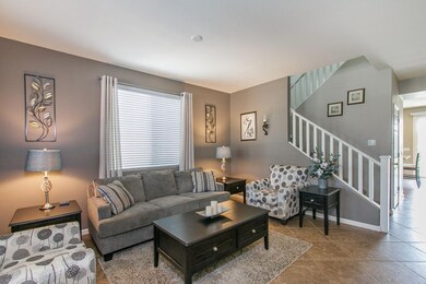 3) FORMAL LIVING