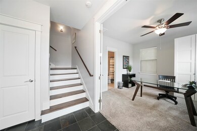 782 Nicholson St, Houston, TX 77007 - photo 4