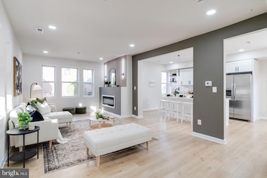 3501 Lynchester Rd, Baltimore, MD 21215 - photo 4