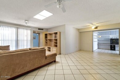 10821 W Santa fe Dr, Sun City, AZ 85351 - photo 7