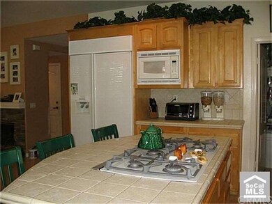 BLT IN REFRIG,  TRASH COMPACTOR& MICROWAVE