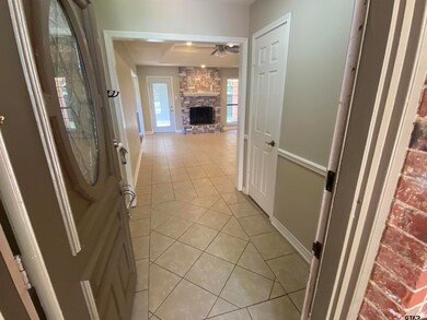 913 Beth Dr, Tyler, TX 75703 - photo 4