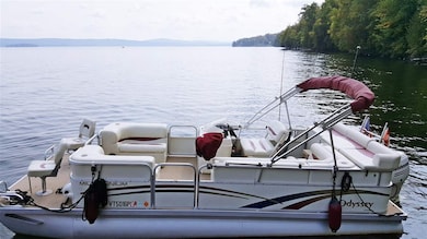 2004 Forest River Odyssey Pon tton BOat w/ Johnson