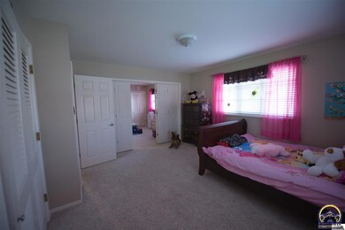 2011 SW Brooklyn Ave, Topeka, KS 66611 - photo 6