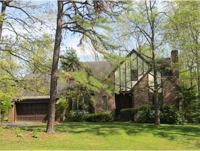 2 Teaberry Ln, Amherst, MA 01002 - photo 2