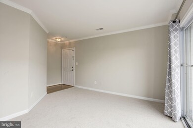 2490 Quick St unit 304, Herndon, VA 20171 - photo 6