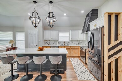 1329 Timber Creek Dr, Weatherford, TX 76086 - photo 4