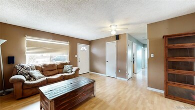 986 Kalispell St, Aurora, CO 80011 - photo 4