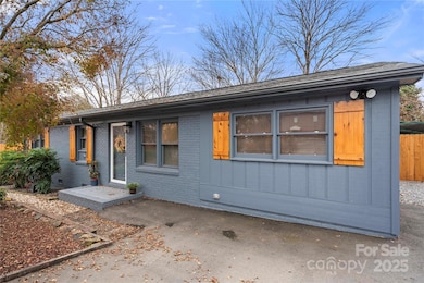 2311 Maplewood Dr, Gastonia, NC 28052 - photo 4