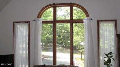 125 Hillside Dr, Lords Valley, PA 18428 - photo 4