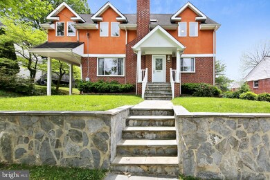 4914 Bangor Dr, Kensington, MD 20895 - photo 2