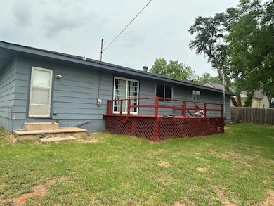 115 S Main St, Sharon, OK 73857 - photo 7