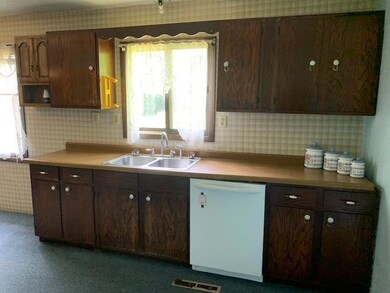 1630 North Blvd, Parsons, KS 67357 - photo 5