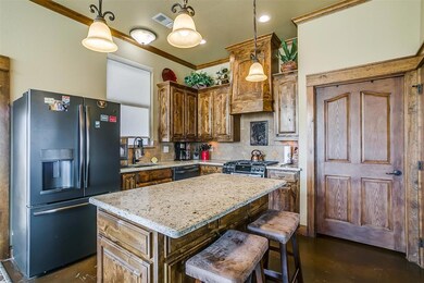 225 Falcon Dr, Weatherford, TX 76088 - photo 6