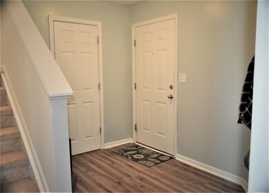 2338 Shadow Bend Dr, Columbus, IN 47201 - photo 7