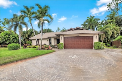 3097 Round Table Ct, Naples, FL 34112 - photo 2