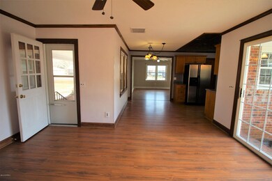 216 Carolina Pines family dining
