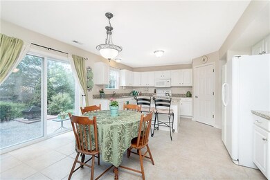 13462 Sweet Briar Pkwy, Fishers, IN 46038 - photo 2