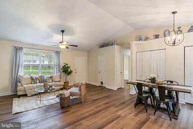 25931 Shenandoah Dr, Mechanicsville, MD 20659 - photo 6