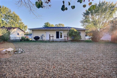 2090 Chief Turtle Ct, Huntington, IN 46750 - photo 2